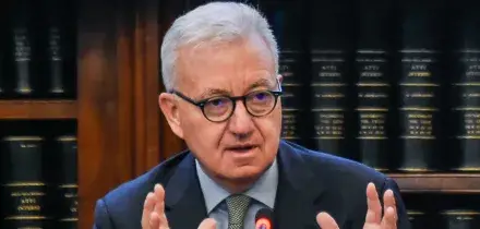 Mantovano attacca: “Oggi la magistratura blocca sicurezza, espulsioni, Ilva e lo sviluppo urbanistico di Milano”