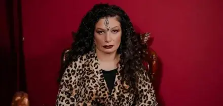 Russia, la “strega di Putin” condannata a due anni di carcere