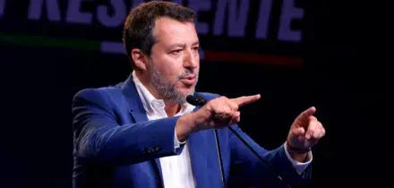 Salvini contro il ddl stupro: “Legge troppo interpretabile”. Per il ministro “chiedere il consenso” lascia “spazio alle vendette personali”