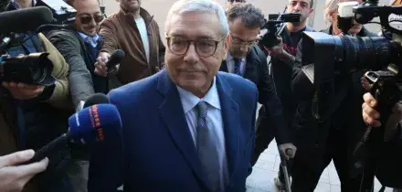 Scattano gli arresti domiciliari per Totò Cuffaro: la decisione del gip nell’ambito dell’inchiesta su appalti e sanità in Sicilia