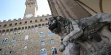 La crisi di Firenze: da capitale politica d&rsquo;Italia a citt&agrave; ferma e invasa dai turisti. Con la Viola ultima in classifica