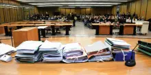 Troppe donne uccise in pochi giorni: il femminicidio esiste, anche se qualcuno vorrebbe abolirlo
