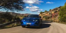 Alpine A390 GT, la prova de Il Fatto.it – Tre motori elettrici e tanta precisione su strada – FOTO