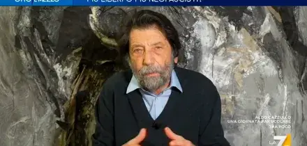 Cacciari a La7: “Se crescono le destre è colpa della pessima politica europea, non di libri esposti a una fiera”