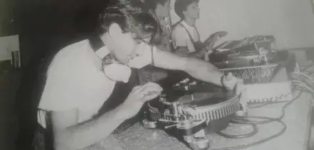 È morto dj Mozart, tra i pionieri del clubbing italiano e presenza storica alla Baia degli Angeli di Gabicce