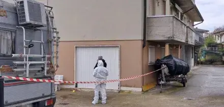Morta la 49enne trovata in una pozza di sangue a Torri di Quartesolo: aveva una ferita alla testa