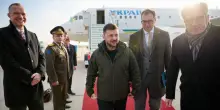 Ucraina, a Berlino i colloqui con Usa ed europei. Zelensky: &ldquo;Pronto a rinunciare a richiesta di adesione alla Nato&rdquo;