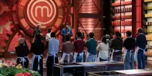 Masterchef 15, primi battibecchi, piatti da ridere e aspiranti chef da tenere d&rsquo;occhio: Barbieri, Cannavacciuolo e Locatelli scelgono i 20 grembiuli bianchi &ndash; Ecco chi sono
