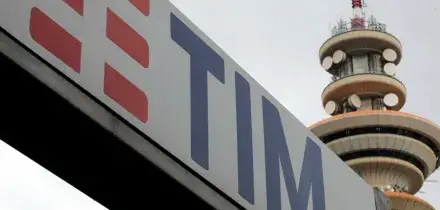 Dopo Fastweb + Vodafone, anche Tim va allo scontro e prepara il divorzio dalle torri di Inwit