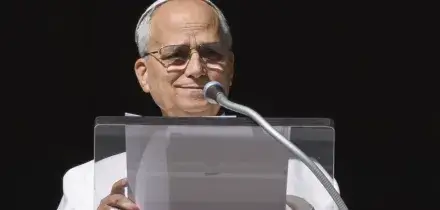 &ldquo;Santo padre, sono le tre del mattino cosa sta facendo?&rdquo;, Papa Leone quando &egrave; &ldquo;insonne&rdquo; studia su un popolare social network