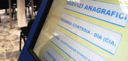 Rettifica anagrafica per un 13enne: lo Stato riconosce la sua identit&agrave; di genere da femminile a maschile