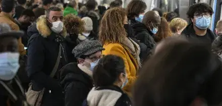 Tre donne ferite con un coltello nella metro di Parigi: arrestato l&rsquo;aggressore