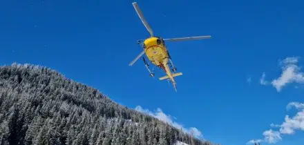 Trento, morto in ospedale il 31enne caduto in un crepaccio durante un fuoripista sulla Marmolada
