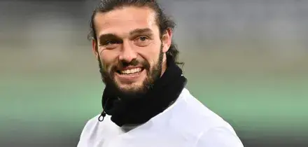 &Egrave; Andy Carroll: svelato il mistero dell&rsquo;ex attaccante di Premier arrestato in aeroporto a Londra. Rischia fino a 5 anni di carcere