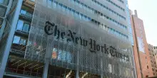 &ldquo;Recensione scritta con l&rsquo;Ai, &egrave; tutta un copia e incolla dal Guardian&rdquo;: il New York Times licenzia un giornalista critico letterario dopo la segnalazione di un lettore