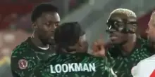 Caos Nigeria, Osimhen furioso contro Lookman e ora vuole lasciare la Coppa d&rsquo;Africa: &ldquo;Ha gi&agrave; consegnato il suo accredito&rdquo;