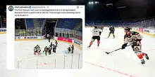 Olimpiadi, c&rsquo;&egrave; un buco nel ghiaccio: sospeso per diversi minuti il primo match di hockey all&rsquo;Arena Santa Giulia di Milano