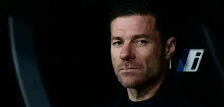 Xabi Alonso non &egrave; pi&ugrave; l&rsquo;allenatore del Real Madrid: clamoroso esonero in casa Blancos. Al suo posto c&rsquo;&egrave; Arbeloa