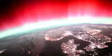 L&rsquo;aurora boreale vista dallo spazio: l&rsquo;astronauta giapponese cattura la spettacolare immagine
