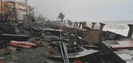 Crisi climatica, coste italiane sempre pi&ugrave; colpite: danni in quasi la met&agrave; dei comuni. In 50 anni spariti 40 milioni di mq di spiagge