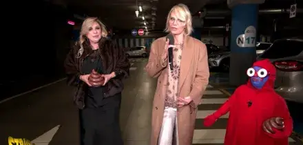 Maria De Filippi consegna le me*dine a &ldquo;Striscia la notizia&rdquo;. La conduttrice ai due ragazzi che avevano occupato il posto per disabili senza permesso: &ldquo;Avete fatto una figura&hellip;&rdquo;