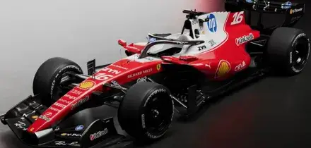 Nuova Ferrari, la presentazione della F-26: &egrave; la speranza della Rossa per rinascere in F1 | Le foto
