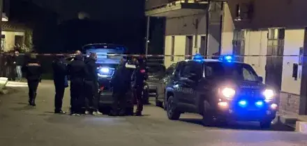 Commercialista uccide la moglie e poi si toglie la vita con la stessa pistola. La coppia si stava separando