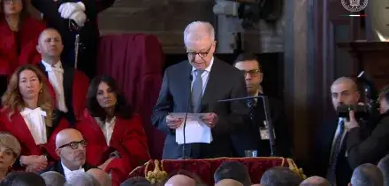 Mantovano attacca (senza nominarlo) Barbero: &ldquo;I suoi slogan qualificati come fake perfino dai social network&rdquo;