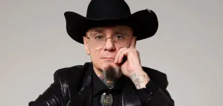 &ldquo;Se Giorgia Meloni si ferma in superficie Italia Starter Pack potrebbe piacerle. A Eurovision metterei nel testo un bel proclama su quello che penso&rdquo;: cos&igrave; J-Ax