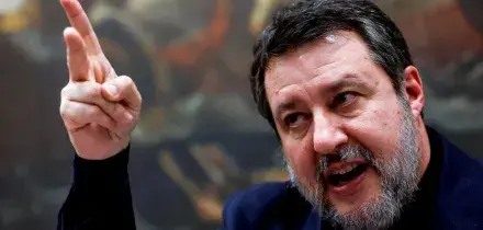 Salvini a Otto e Mezzo: tra il divorzio da Vannacci e la difesa sui ritardi dei treni, sembrava di essere a Carnevale