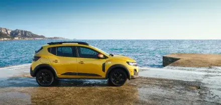 Ibrido da 155 cavalli e non solo. Ecco tutte le motorizzazioni della Sandero 2026