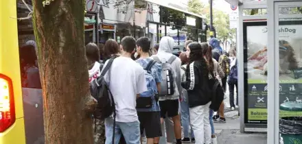 Vicenza, dimentica l&rsquo;abbonamento del pullman: studente 15enne disabile lasciato a terra sotto la pioggia