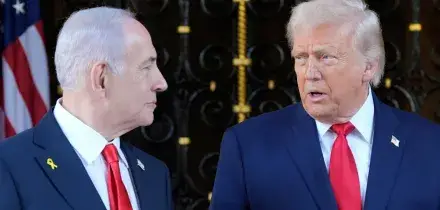 Trump delude Netanyahu sull&rsquo;Iran: &ldquo;Continuiamo a negoziare&rdquo;. Ma &ldquo;invia una seconda portaerei in Medio Oriente&rdquo;