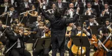 Al concerto per &ldquo;vedere il maestro&rdquo; o per &ldquo;ascoltare la sinfonia&rdquo;? L&rsquo;epoca del direttore-star: come e perch&eacute; oggi &egrave; cambiato il modo di fruire la musica classica dal vivo