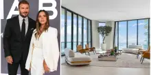 David e Victoria Beckham vendono per 25 milioni il super attico a Miami con vista sull&rsquo;Oceano: dalla spa all&rsquo;eliporto privato, ecco tutti i dettagli
