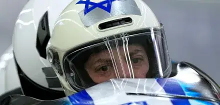 &ldquo;Evitiamo l&rsquo;equipaggio dell&rsquo;israeliano&rdquo;: &egrave; un caso il fuorionda Rai nella gara di bob. Poi le scuse. La comunit&agrave; ebraica: &ldquo;Vergogna&rdquo;