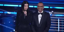 Sanremo 2026, la scaletta della terza serata: i nomi dei 15 Big, co-conduttori Ubaldo Pantani e Irina Shayk. Ospiti Eros Ramazzotti e Alicia Keys