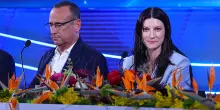 &ldquo;Gianluca Grignani ha chiesto il mio numero a Carlo Conti? Ce l&rsquo;ha, non &egrave; mai cambiato. Se vuole chiamarmi, io sono qui&rdquo;: cos&igrave; Laura Pausini