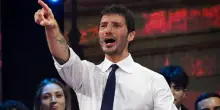 &ldquo;Sto gi&agrave; pedalando e studiando per Sanremo 2027. Ci sono molte cose da fare. Il gesto di Carlo Conti lo terr&ograve; sempre nel cuore&rdquo;: cos&igrave; Stefano De Martino al Tg1