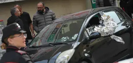 Camorra, due agguati in strada in poche ore: killer in azione a Marano e Arzano