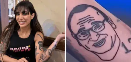 La cantante de Le Bambole di Pezza si &egrave; tatuata la faccia di Carlo Conti sul braccio: ecco com&rsquo;&egrave; venuta e perch&eacute; lo ha fatto