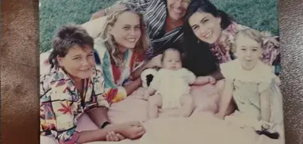 &ldquo;Anche io e Al Bano eravamo la famiglia nel bosco. Se qualcuno avesse fatto a me ci&ograve; che stanno facendo a questa povera mamma, sarei diventata una tigre&rdquo;: l&rsquo;appello di Romina Power a Meloni e Mattarella