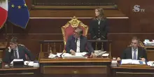 Il fuorionda di La Russa in Senato a microfono aperto: &ldquo;Porca putt&hellip;&rdquo; &ndash; Video