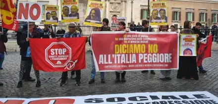 Referendum, verso il corteo del No sociale a Roma. Usb: &ldquo;Rischio incidenti? Non abbiamo intenzione di fare regali al governo&rdquo;