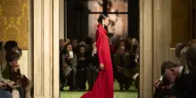 Sotto il diluvio di Roma, la meraviglia imperfetta di Valentino: il trionfo delle &ldquo;Interferenze&rdquo; di Alessandro Michele