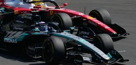 Gp di Cina F1, le Mercedes dominano: la sprint race va a Russell, Antonelli in pole. &Egrave; il pi&ugrave; giovane di sempre. Ferrari terza e quarta