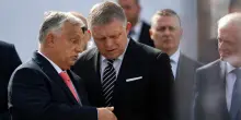 Orb&aacute;n e Fico mettono il veto sul prestito da 90 miliardi all&rsquo;Ucraina: Ue approva le conclusioni con soli 25 Stati membri