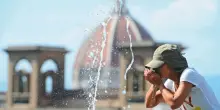 L&rsquo;estate arriva troppo presto, ma il corpo non &egrave; pronto: cosa succede con il caldo improvviso e i sintomi da non sottovalutare