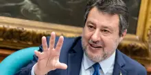 &ldquo;Ennesima stramaledetta guerra, chi ha la responsabilit&agrave; rifletta su conseguenze umanitarie ed economiche&rdquo;: Salvini tronca la luna di miele con Trump