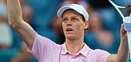 Sinner spazza via anche Tiafoe: 30 set vinti di fila nei Masters 1000, &egrave; in semifinale a Miami